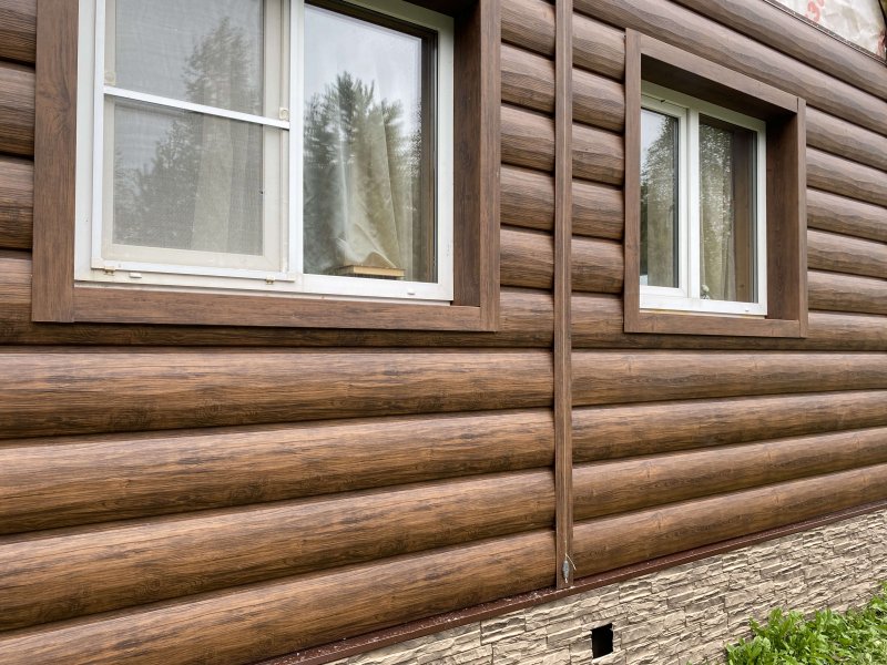 ЦАРЬСАЙДИНГ Бревно Рубленое 4Д 250м2 на фасаде дома