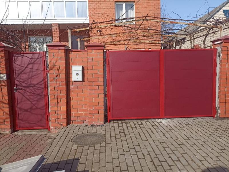 Металлопланкен 4м RAL3005 Красное Вино Стальной Бархат