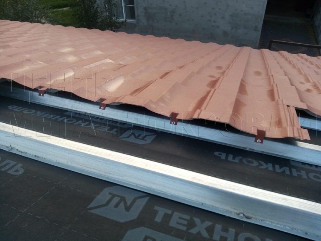 Металлочерепица Геркулес 8004 терракотовый Стальной Бархат от Центра Металлокровли в Донецке