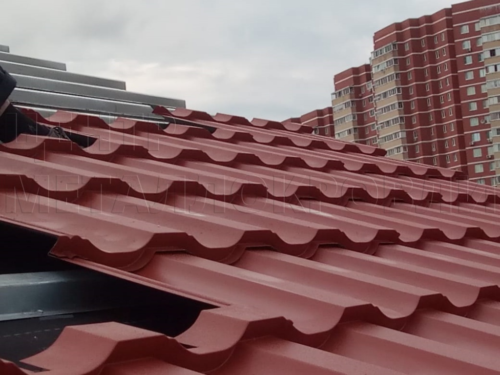 Металлочерепица Геркулес 8004 терракотовый Стальной Бархат от Центра Металлокровли в Донецке