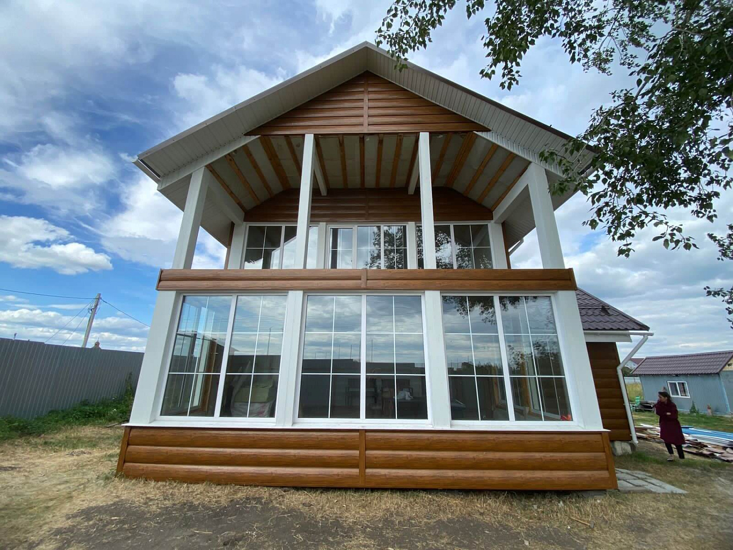 Металлический сайдинг "ЦАРЬСАЙДИНГ" на фасаде дома в Екатеринбурге